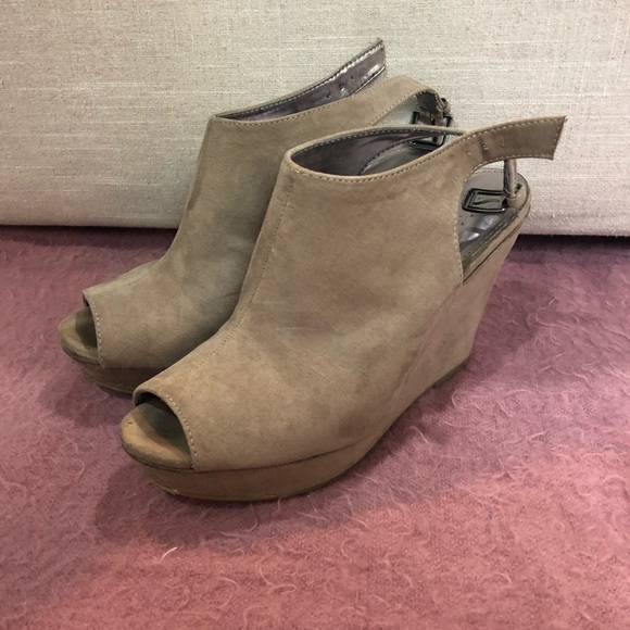 wedges - Picture 2 of 4